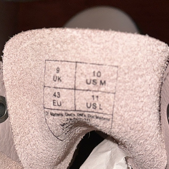 Dr. Martens *NWOB* Jadon III Boot Pisa Leather Platforms, Unisex, Taupe - Picture 11 of 11